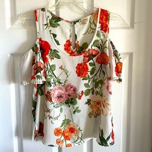 Like new cold shoulder blouse